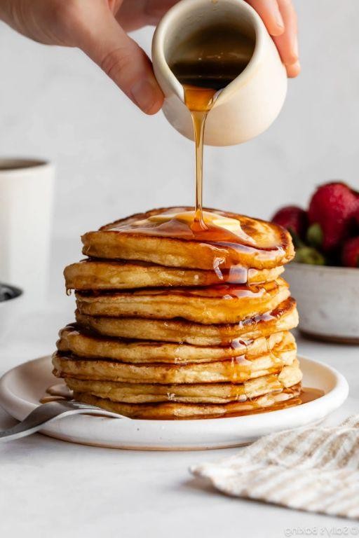 Fluffy Buttermilk Pancakes with Maple Syrup