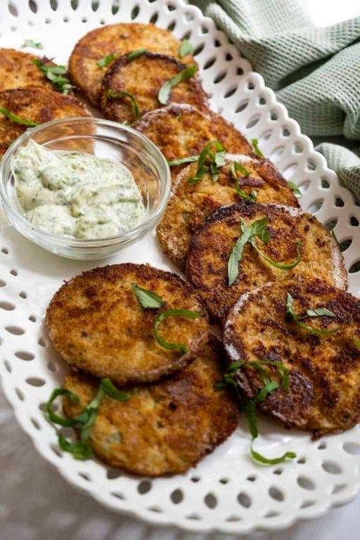 Fried green tomatoes with Cuban oregano aioli