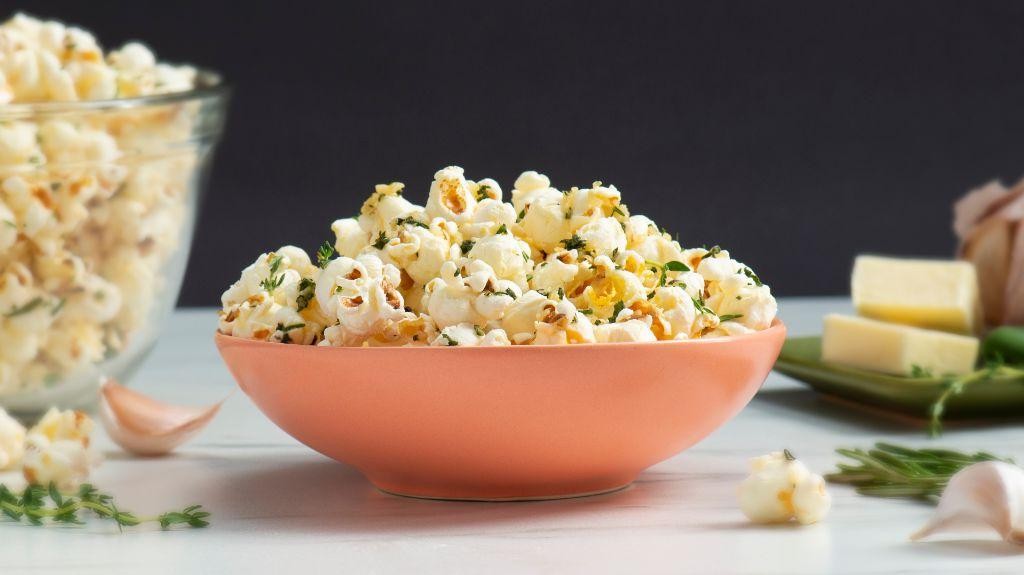 Garlic Herb and Butter Popcorn