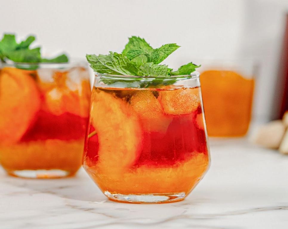 Ginger Peach Iced Tea Punch