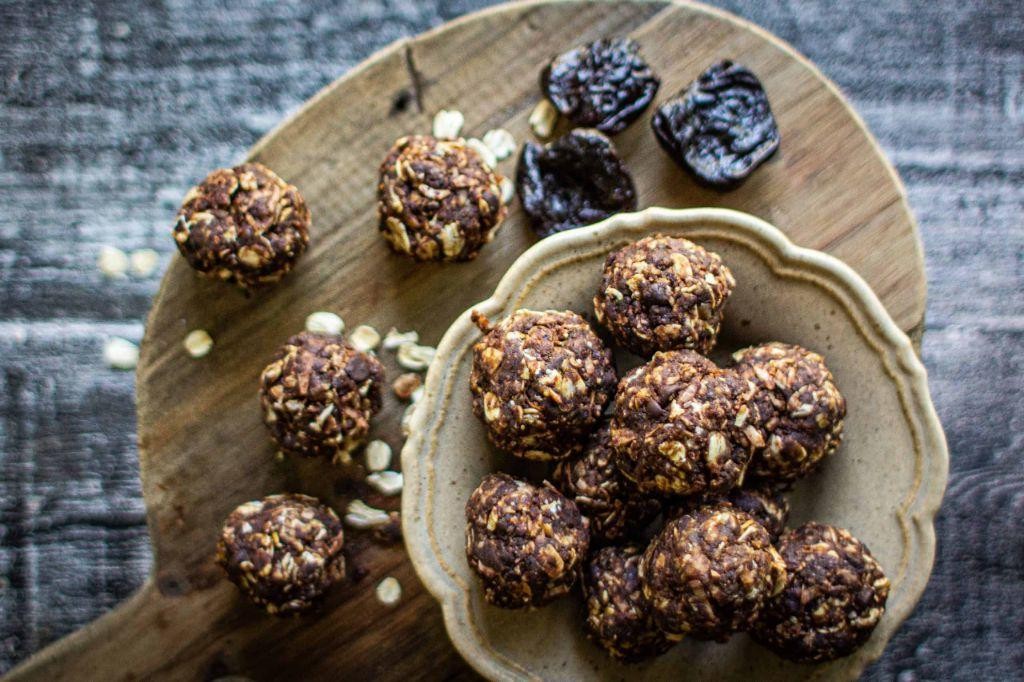 Glucose-Friendly Dark Chocolate Energy Bites