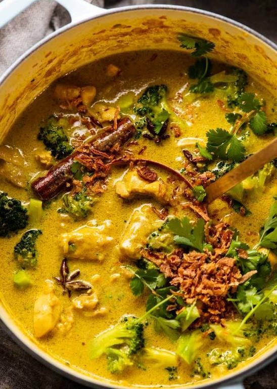 Golden Turmeric Chicken Curry