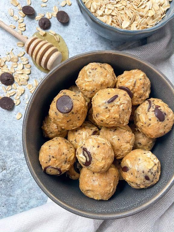 Grape Honey Nut Butter Bites