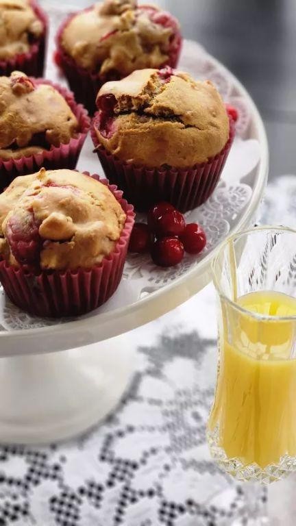 Green Bean and Garlic Muffins