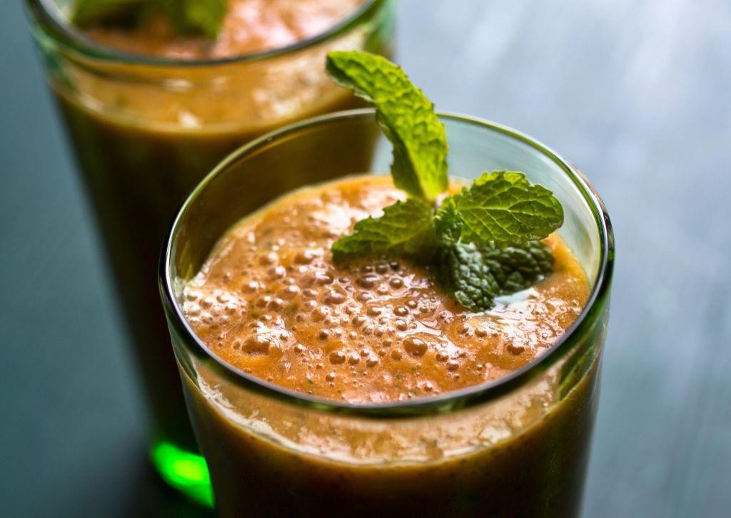 Green Detox Smoothie with Chia Seeds