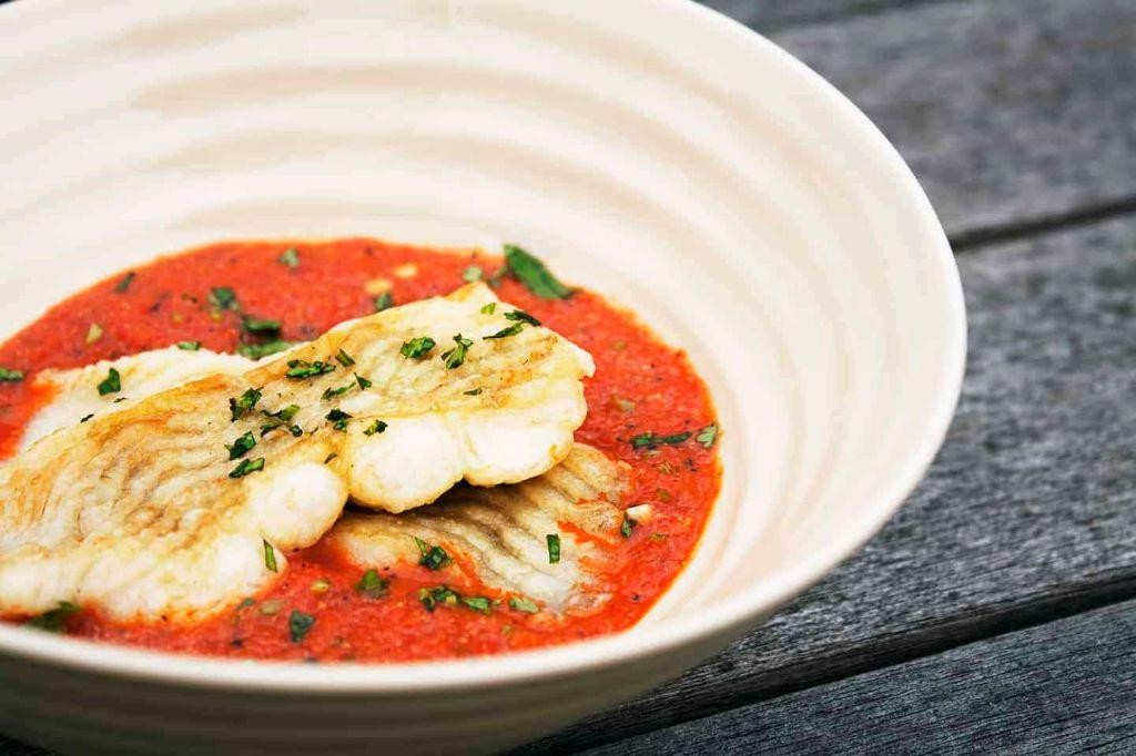Grilled Flounder with Roasted Red Pepper Sauce