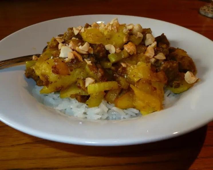 Ground Beef and Green Banana Mash