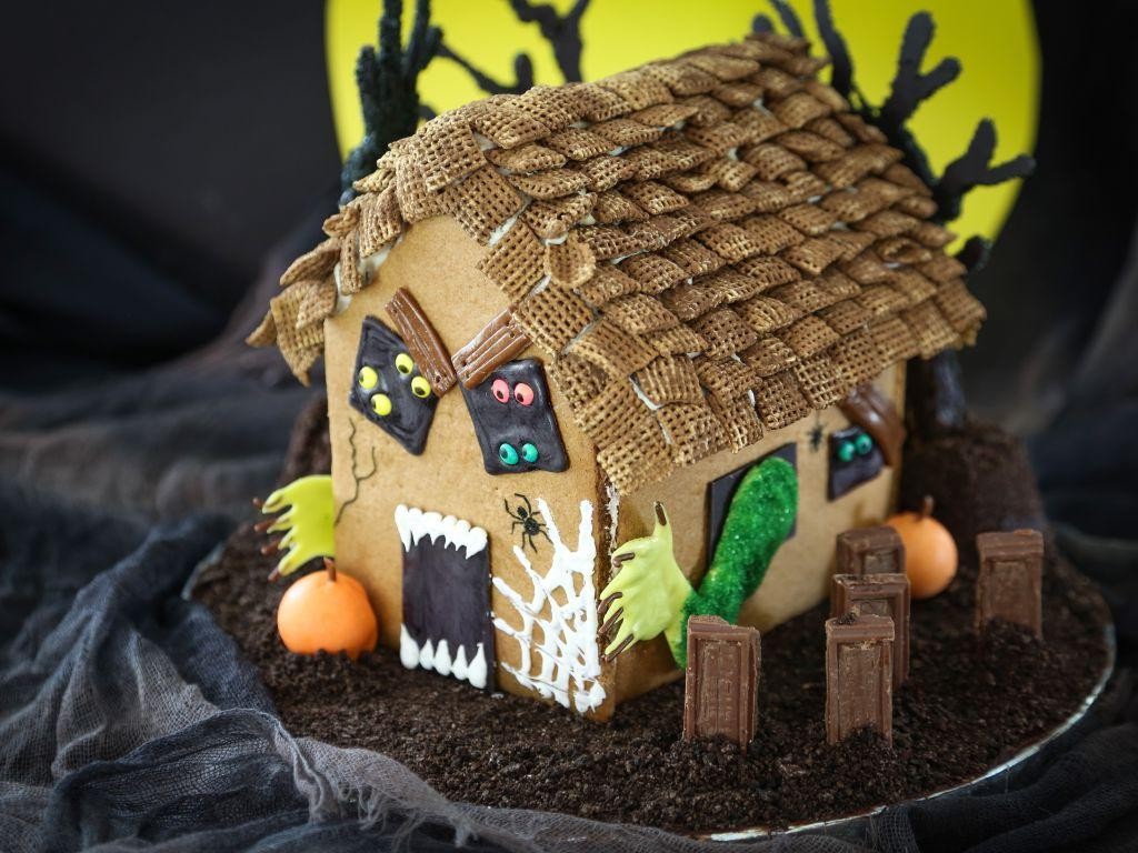 Haunted House Gingerbread Cookies