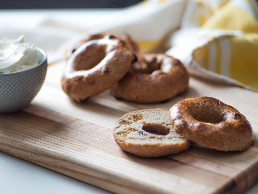 Homemade Cinnamon Raisin Bagels