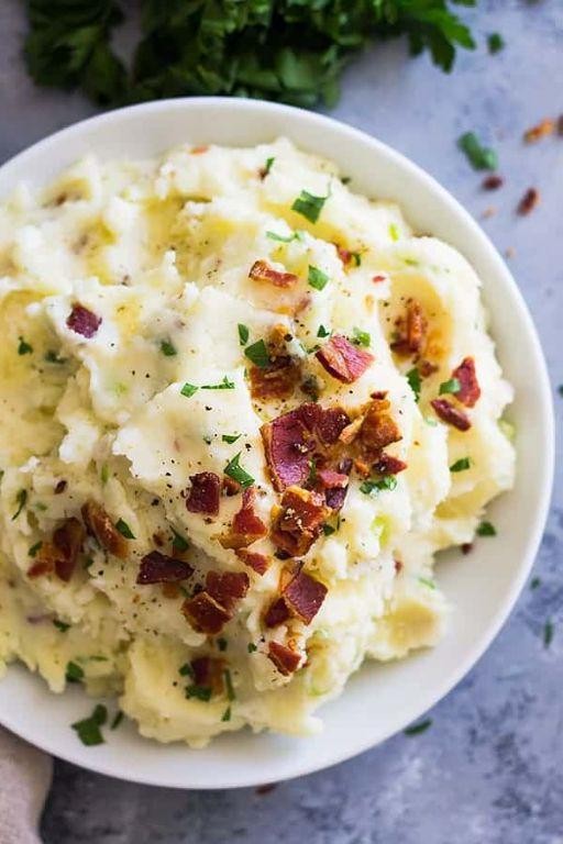 Instant mashed potatoes with bacon bits