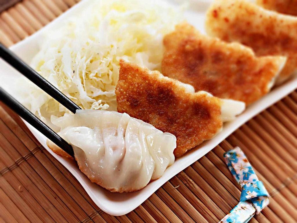 Japanese Pork Gyoza Dumplings