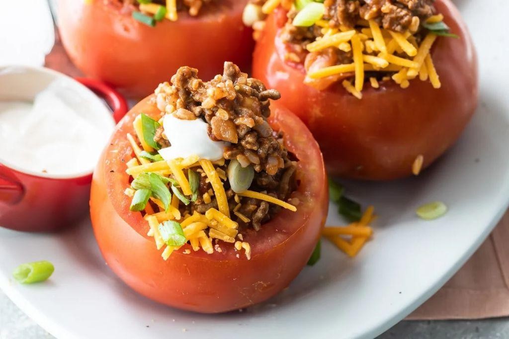 Keto Ground Beef and Pesto Stuffed Tomatoes
