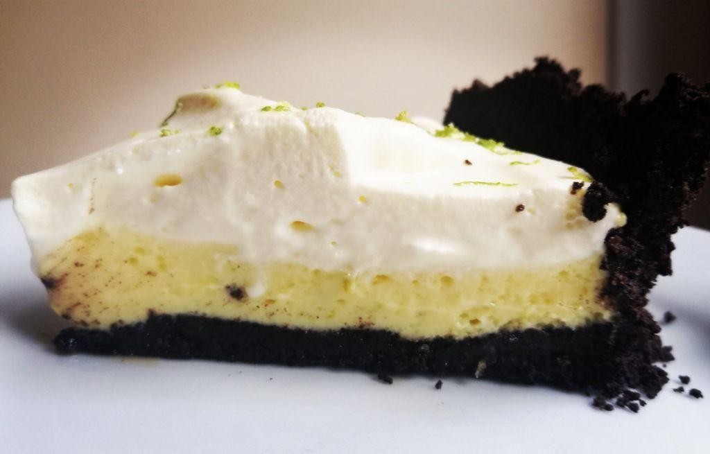 Key Lime Oreo Fluff Pie