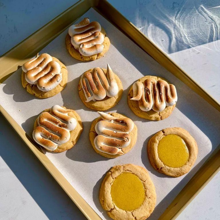 Lemon Meringue Shortbread Cookies
