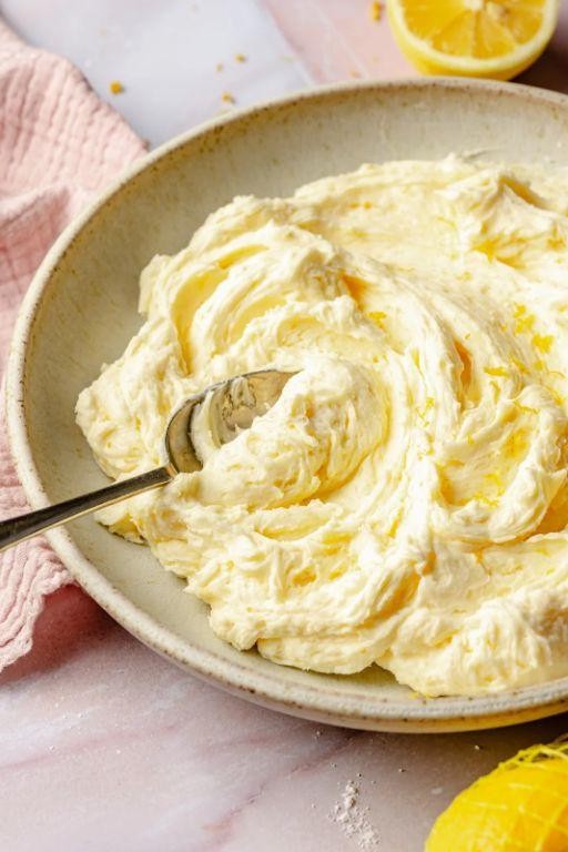 Lemon Whipped Buttercream Frosting