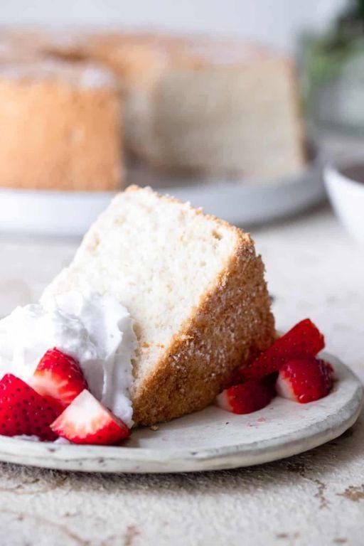 Light Sugar-Free Angel Food Cake
