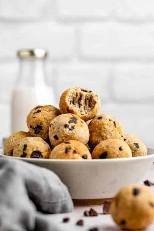 Low Carb Banana Coconut Bites