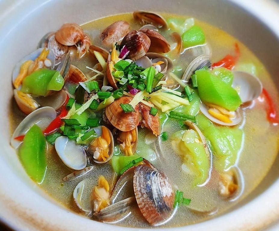Luffa and Clam Soup