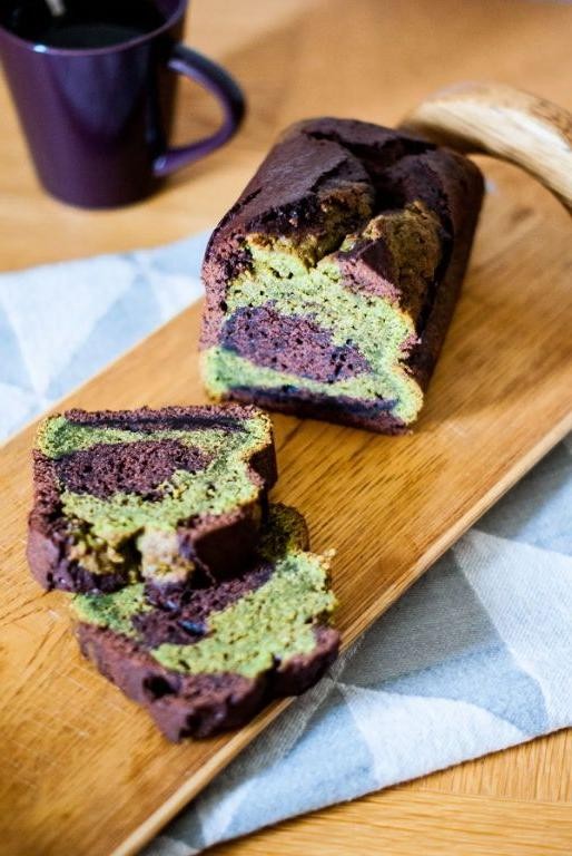Matcha and Chocolate Marble Cake
