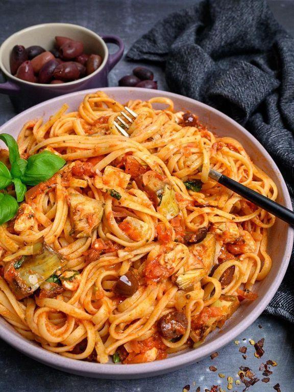 Mediterranean Protein Pasta with Feta and Olives