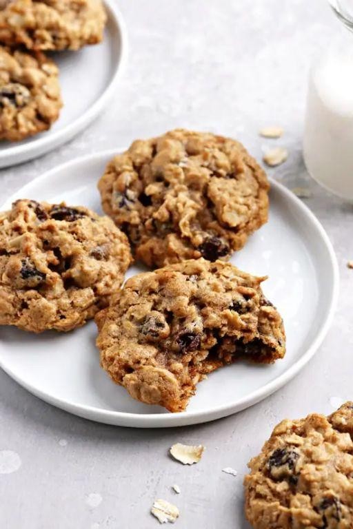 Oatmeal Raisin Lactose-Free Cookies
