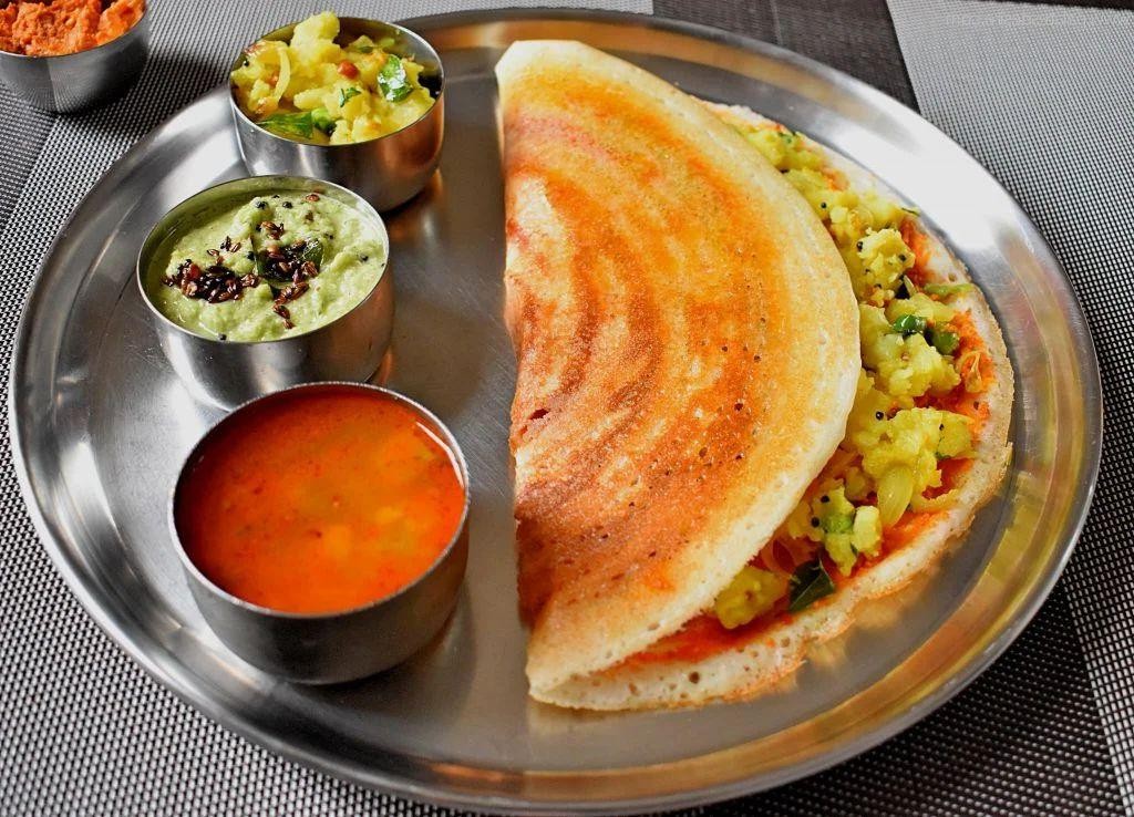 Oats Mysore Masala Dosa with Coriander Chutney