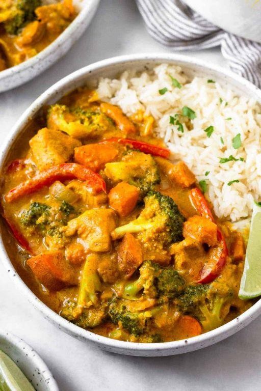 One-Pot Chicken Curry with Vegetables