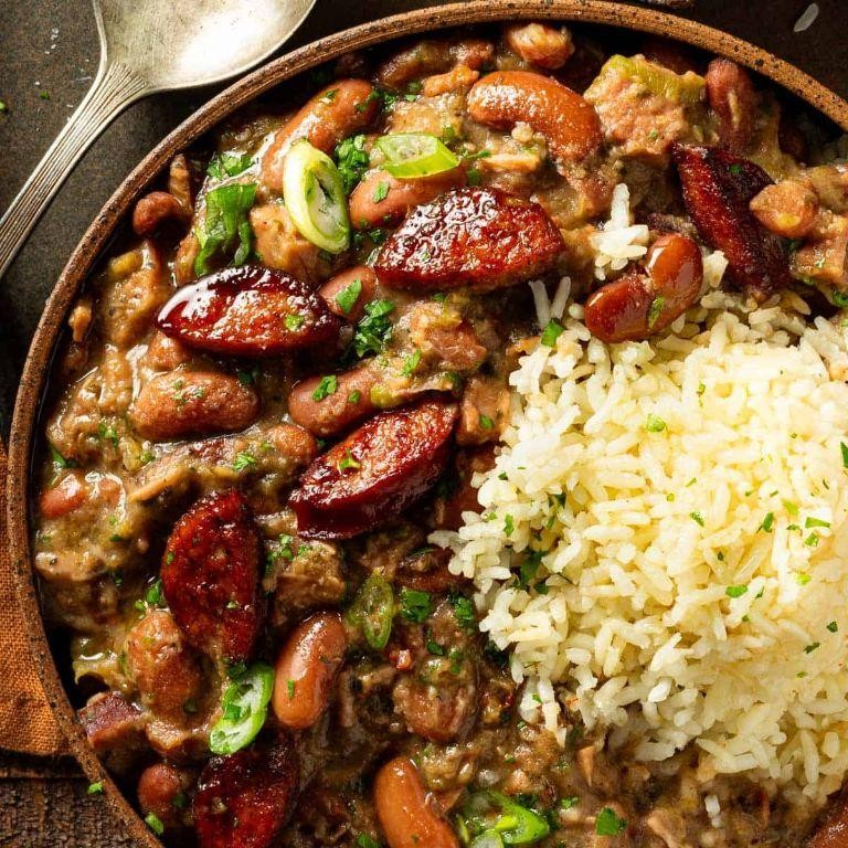 One-pot red beans and rice with bacon