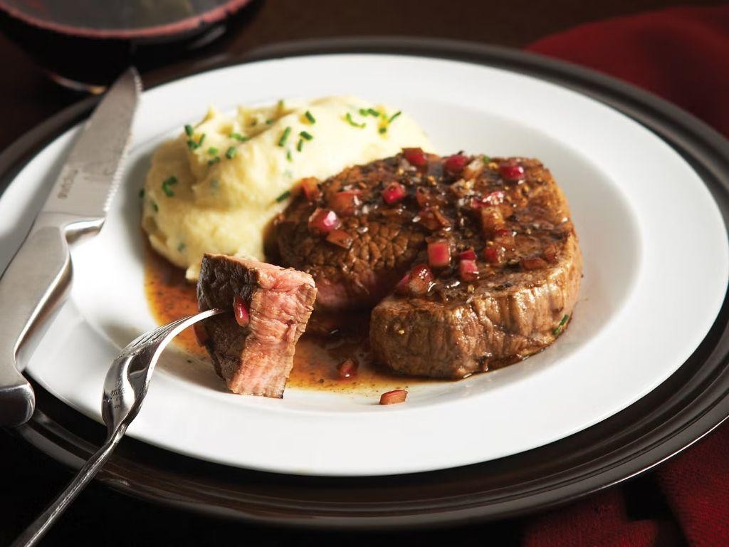 Oven-Baked Round Steak with Garlic Mashed Potatoes