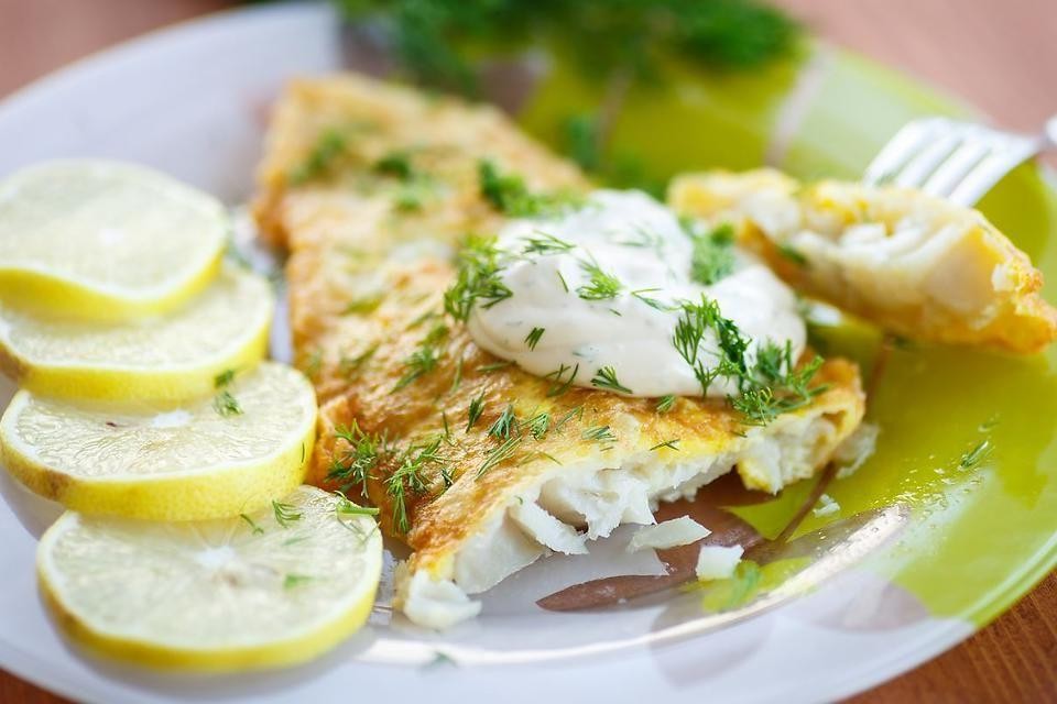 Pan-Fried Flounder with Dill Yogurt Sauce