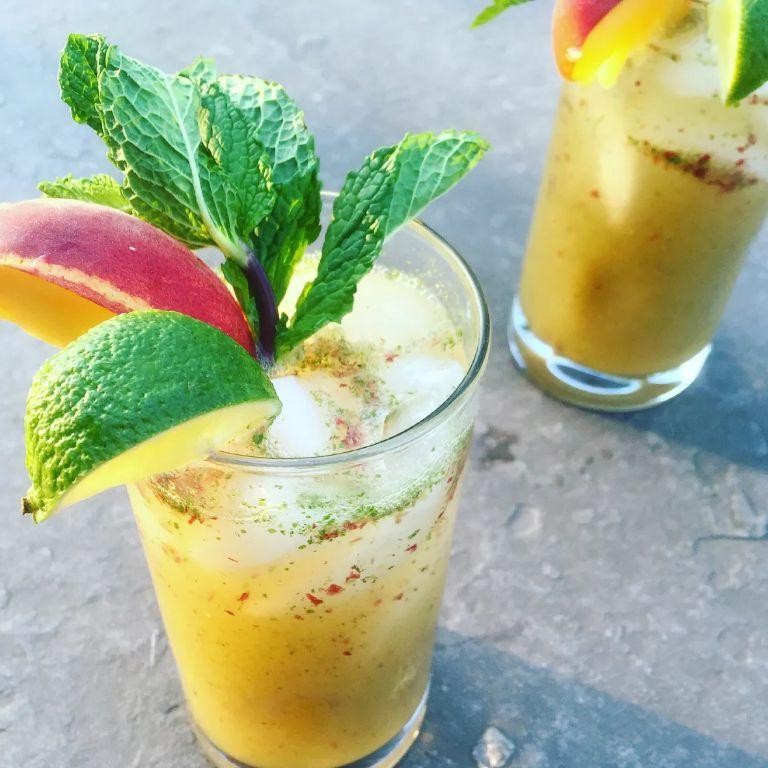 Peach Vodka Mojito