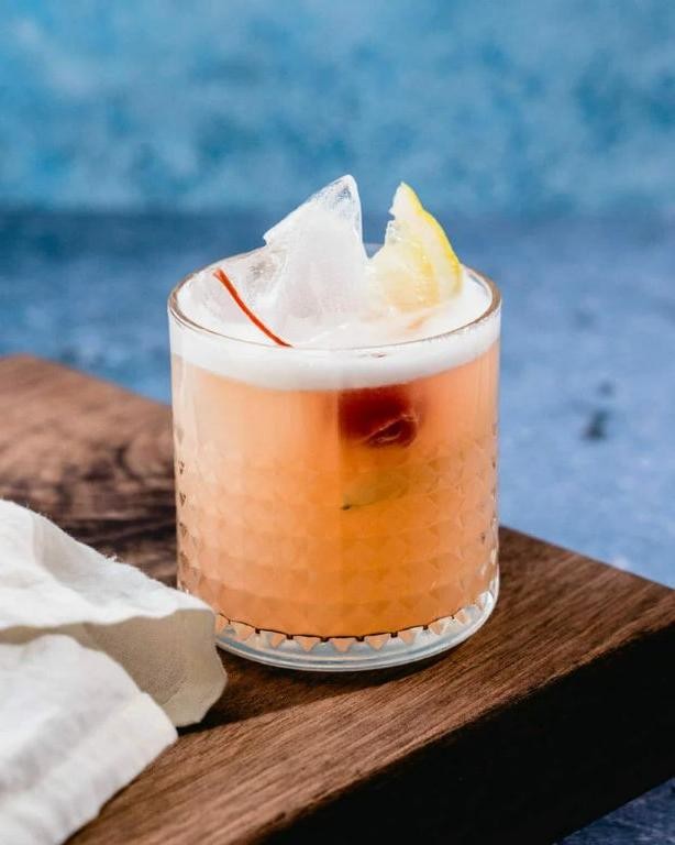 Peach Vodka Sour