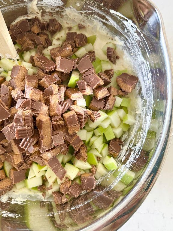 Peanut Butter Cup Salad