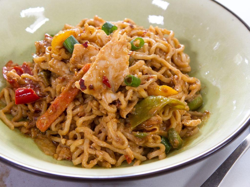 Peanut Butter Ramen Stir Fry