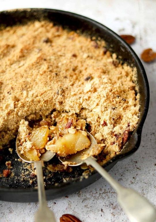 Pear and Ginger Crumble with Walnut Streusel