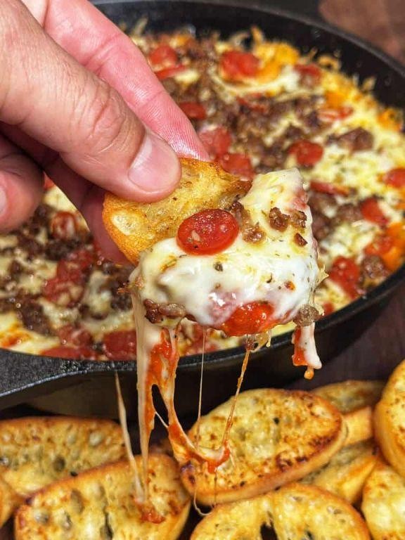 Pepperoni Pizza Sausage Dip