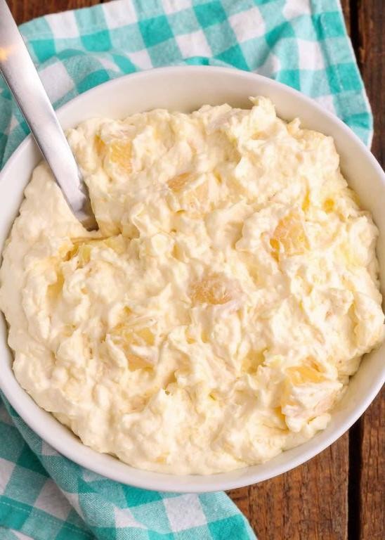 Pineapple Cheesecake Fluff Salad