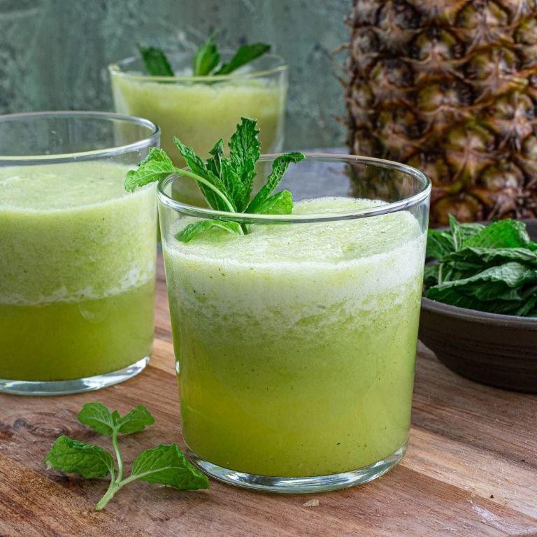 Pineapple and Mint Green Juice