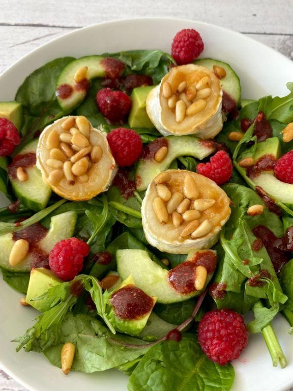 Pineberry Salad with Goat Cheese and Honey