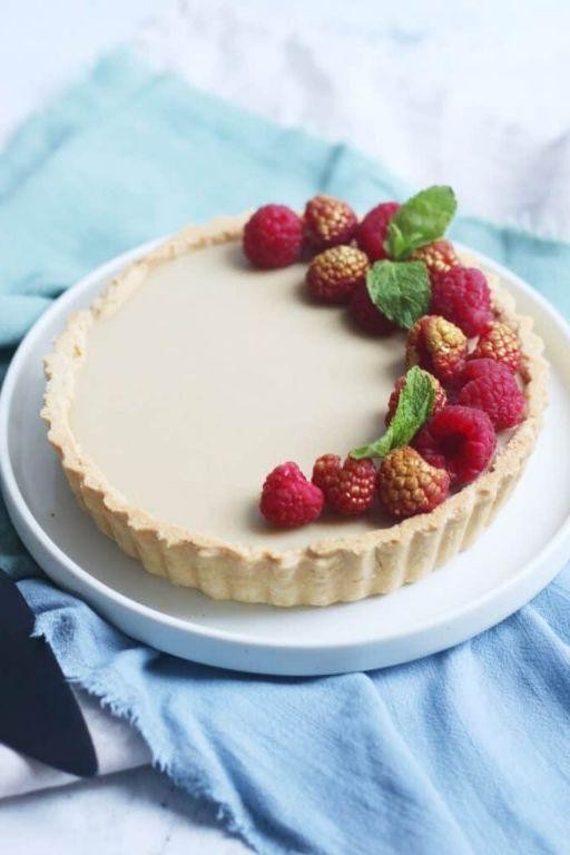 Pineberry and White Chocolate Tart