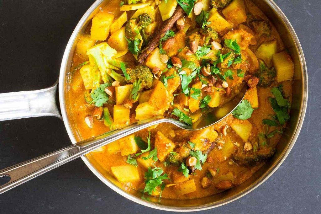 Potato and Broccoli Curry