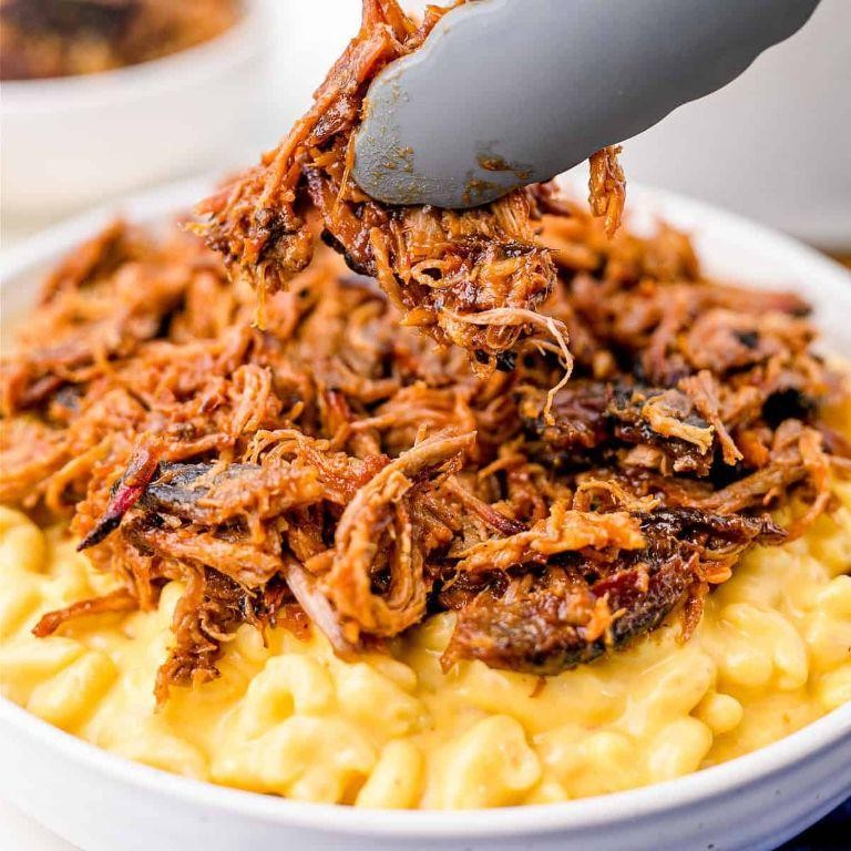 Pulled Pork Mac and Cheese Bake