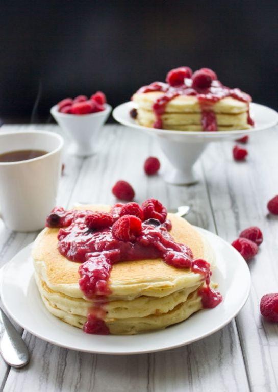 Raspberry Cheesecake Keto Pancakes