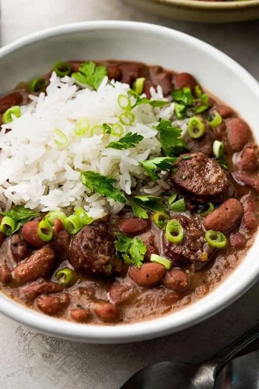 Red beans and rice with garlic butter and parsley