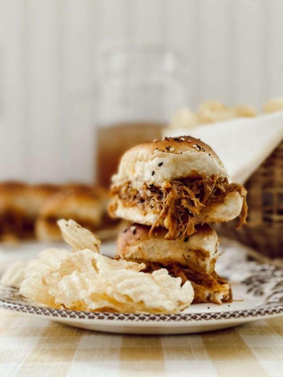 RockCrok BBQ Pulled Pork Sliders