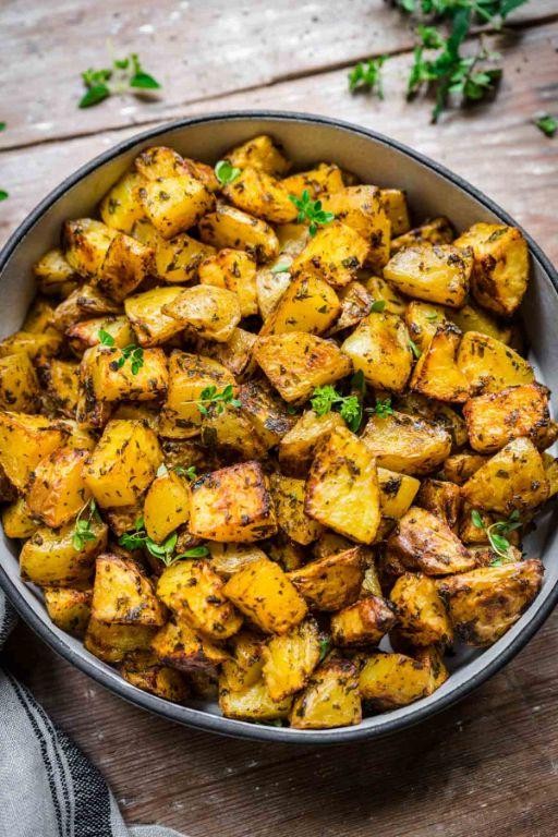 RockCrok Herb-Roasted Potatoes