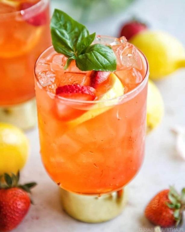 Rust Tea Lemonade with Basil and Strawberries