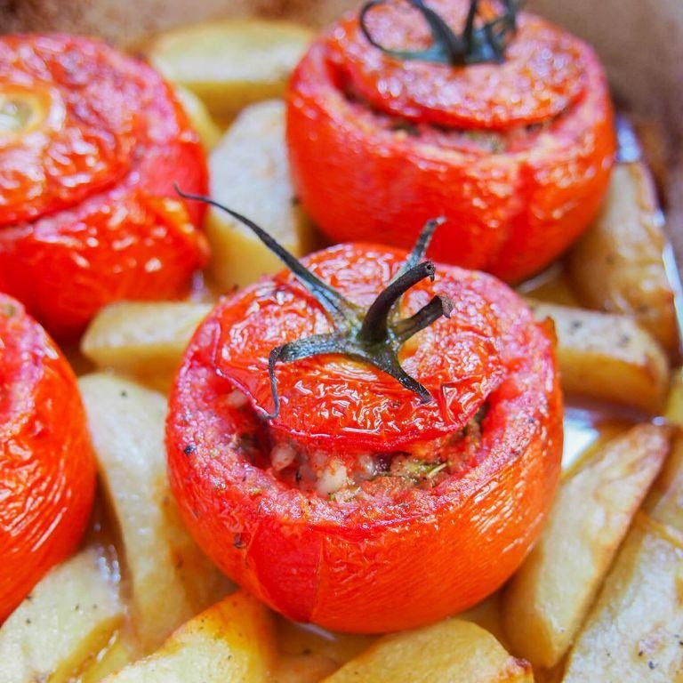 Salmon and Rice Stuffed Tomatoes