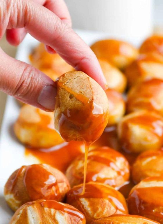 Salted Caramel Crown Pretzel Bites