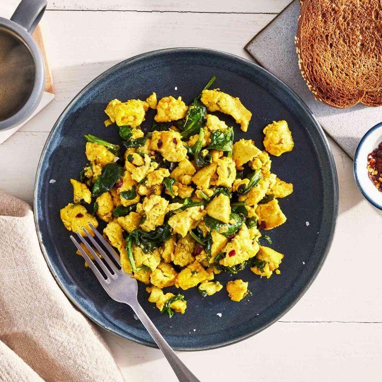 Scrambled Tofu with Turmeric and Spinach